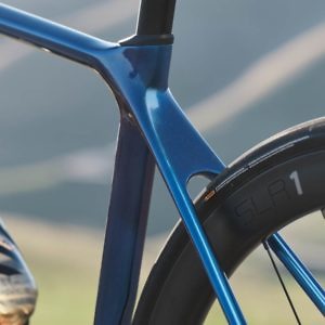 Giant TCR Advanced Pro Disc (2021) - Roe Valley Cycles